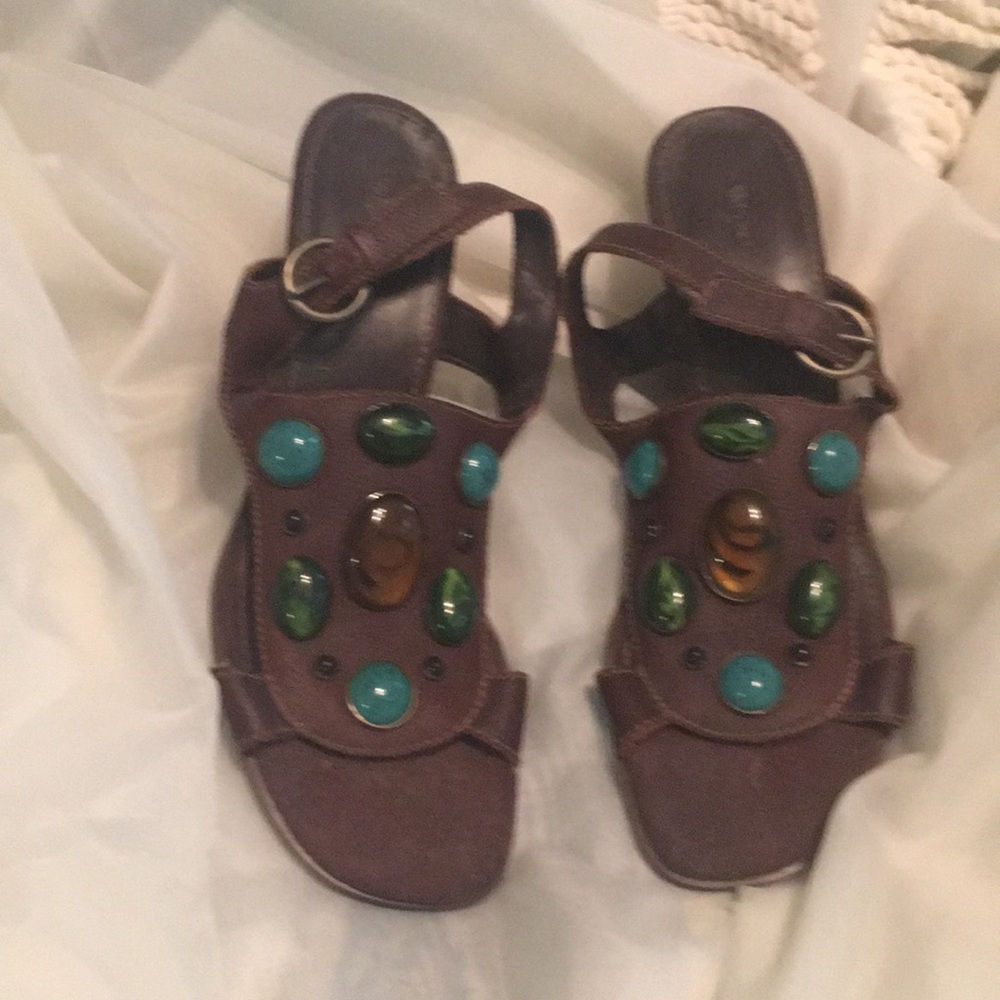 Cute summer sandals, gently used